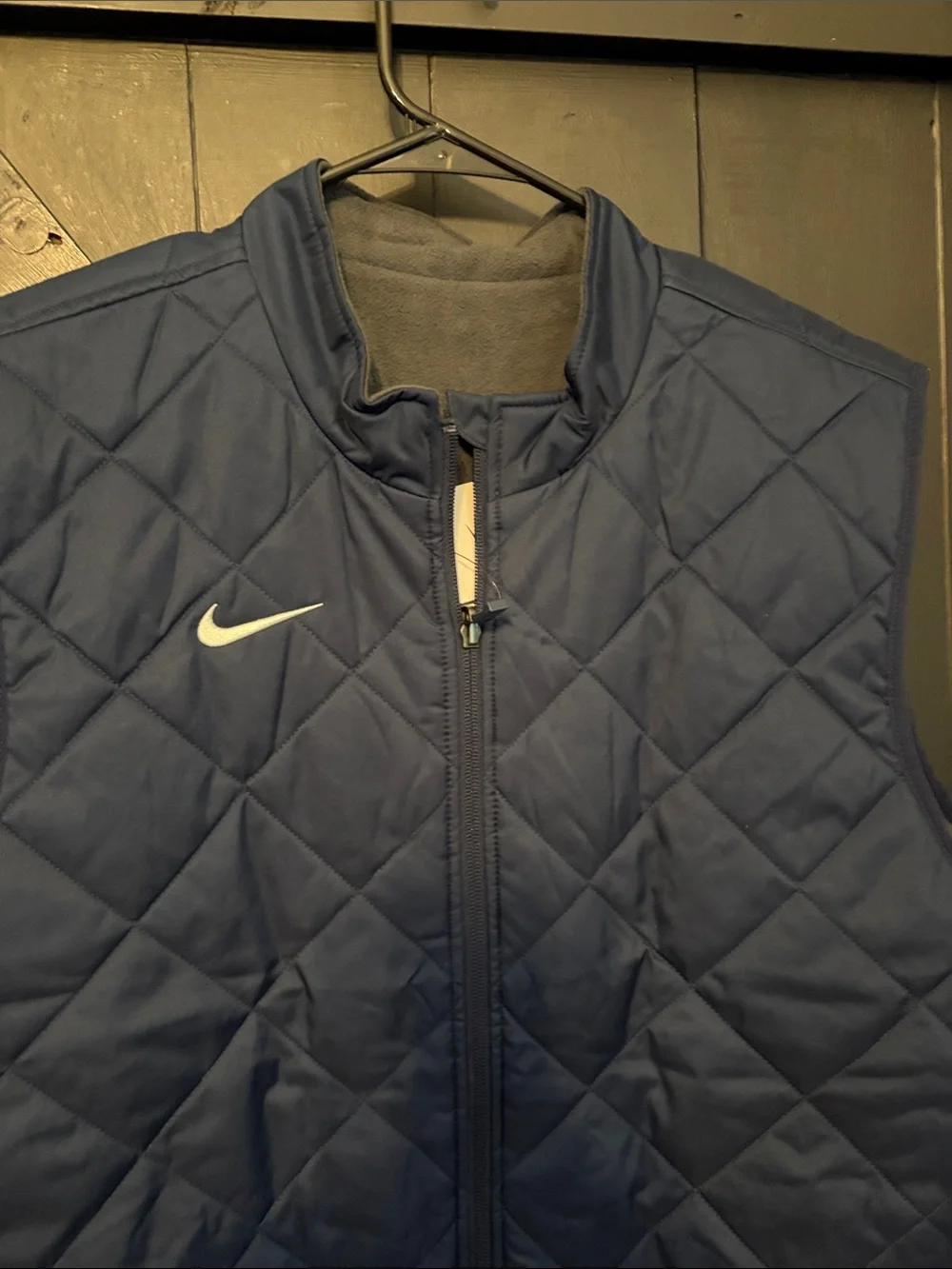 Nike sleeveless quilted